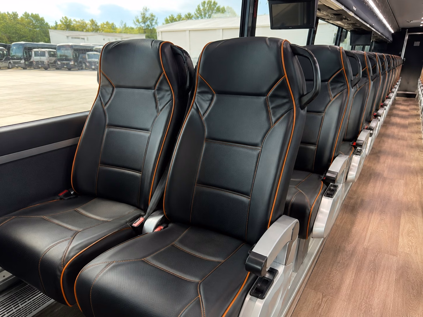 charter bus rentals to razorback football games at donald w reynolds razorback stadium