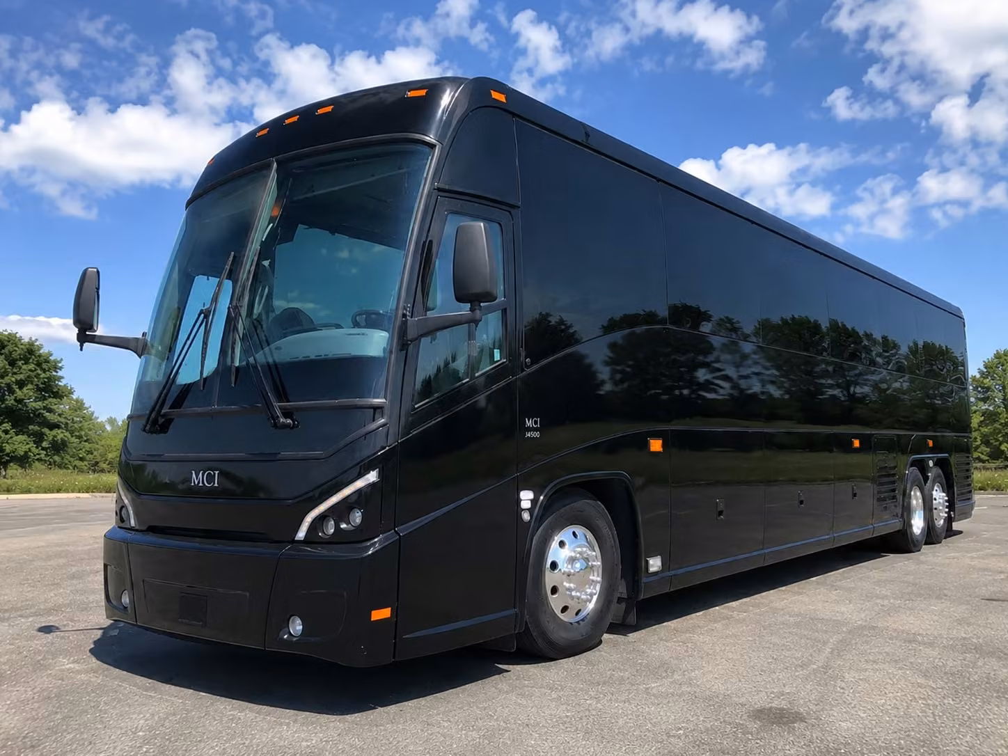 fayetteville corporate transportation for sporting events and team building outings