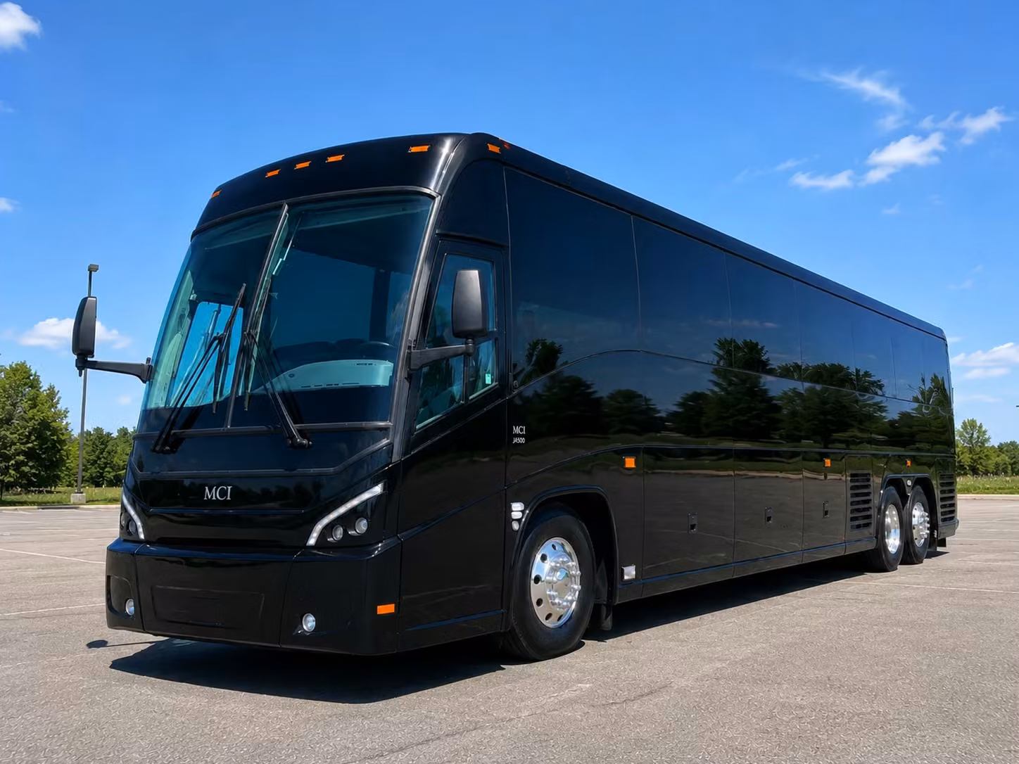 for weddings at crystal bridges tanyard creek and beyond fayetteville wedding shuttle buses are a must