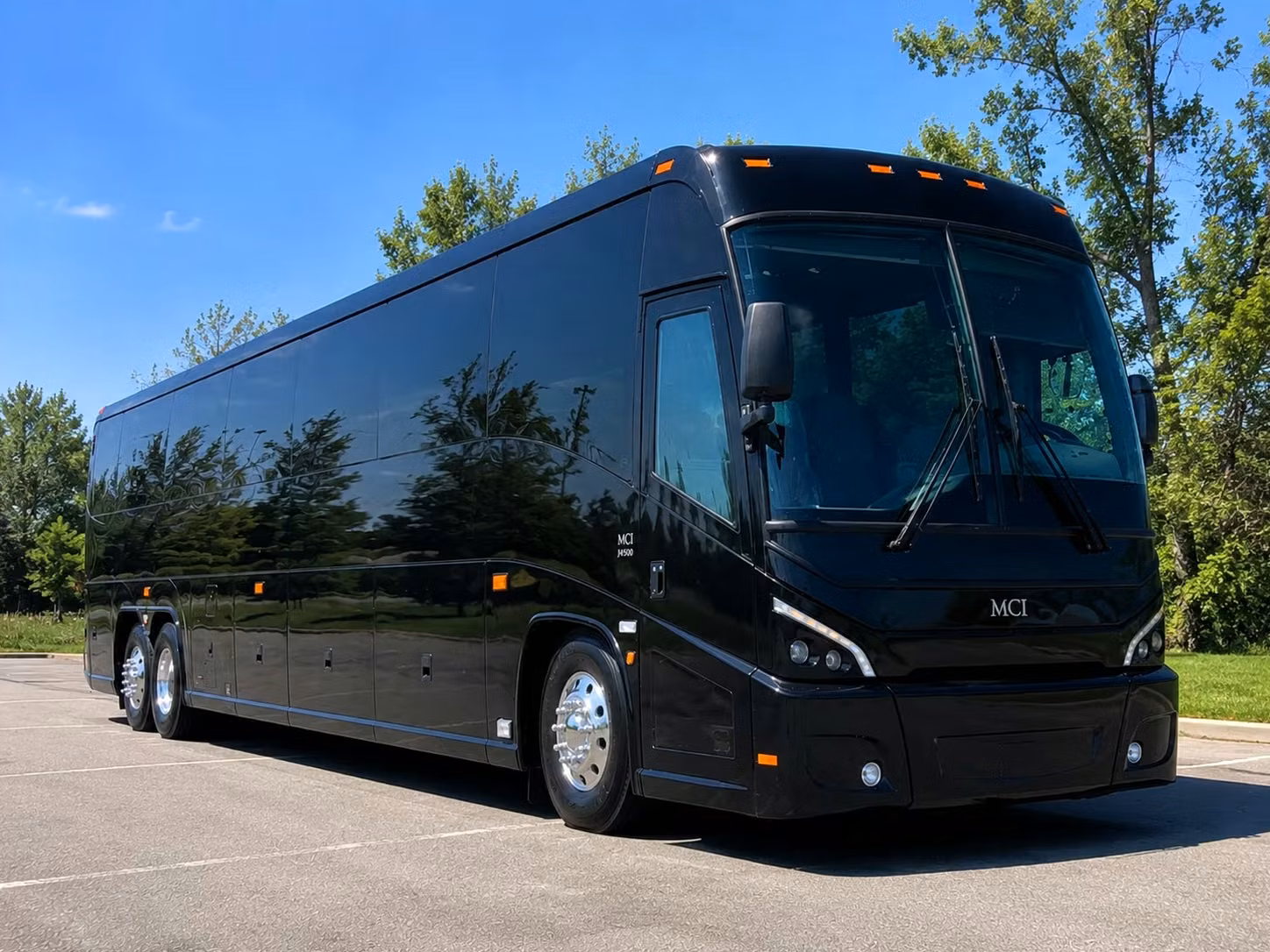 razorbacks game day shuttle buses for groups heading to donald w reynolds razorback stadium